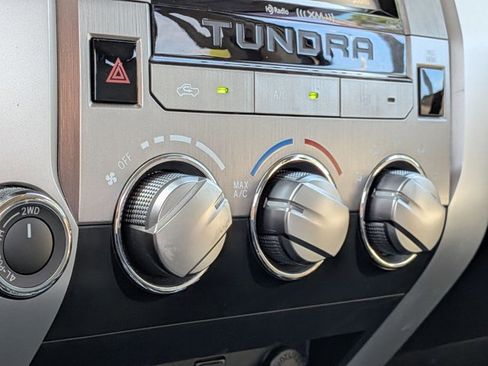 Used 2018 Toyota Tundra SR5 w/ SR5 Upgrade Package image 9