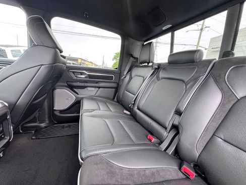 New 2026 RAM 1500 Laramie AWD/4WD image 18
