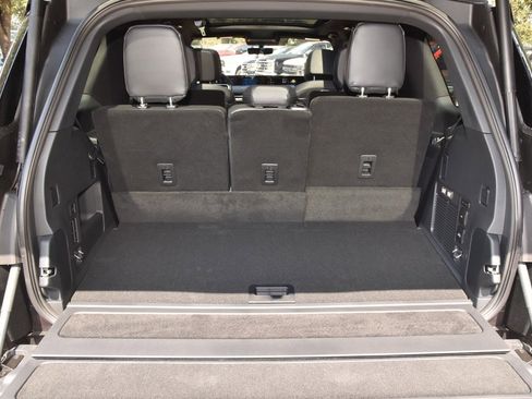 New 2025 Lincoln Navigator Reserve w/ Jet Appearance Package image 40