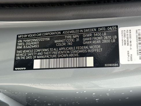 Used 2025 Volvo XC60 B5 Ultra w/ Protection Package Premier AWD/4WD image 24