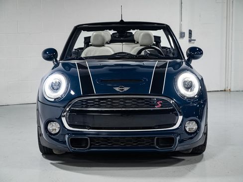 Used 2018 MINI Cooper S image 8