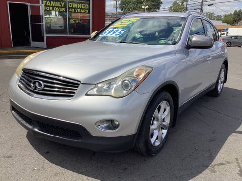 Used 2010 INFINITI EX35 Journey image 3