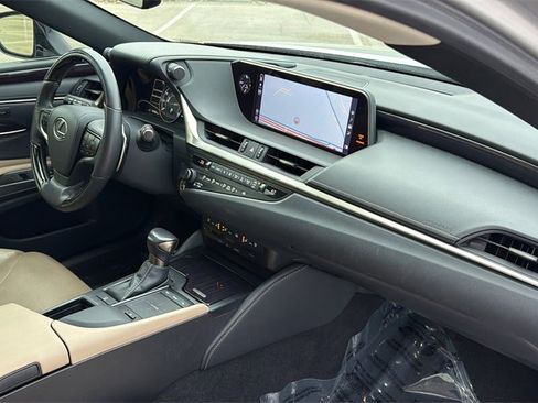 Used 2019 Lexus ES 350 Luxury image 45