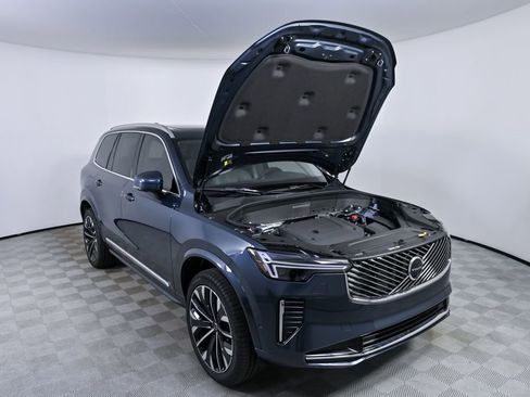 Certified 2026 Volvo XC90 B6 Ultra w/ Protection Package AWD/4WD image 37