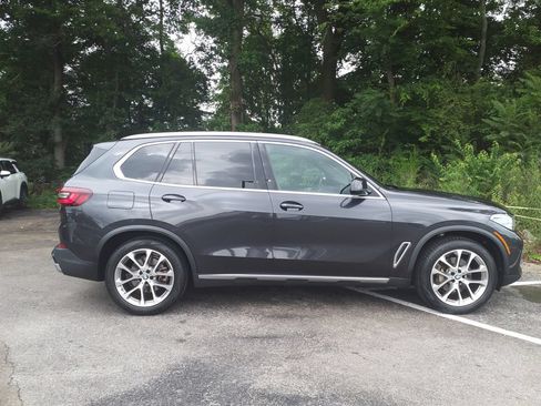 Used 2022 BMW X5 xDrive40i w/ Executive Package AWD/4WD image 8