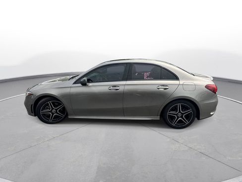 Used 2019 Mercedes-Benz A 220 4MATIC image 9