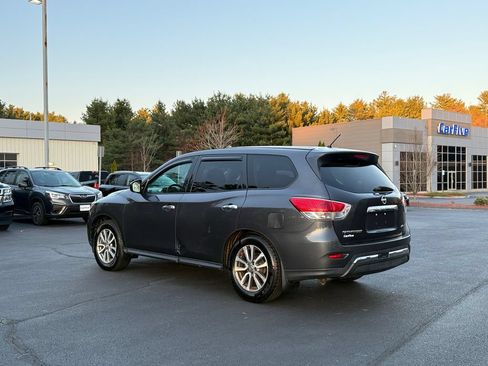 Used 2014 Nissan Pathfinder S AWD/4WD image 3