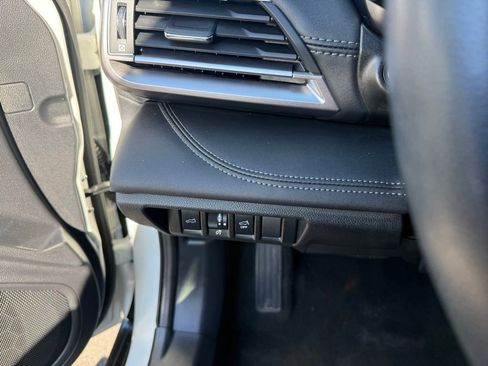 Used 2021 Subaru Outback Limited image 13