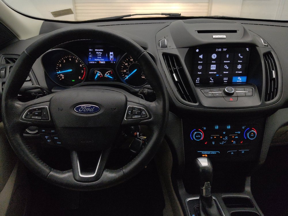Used 2017 Ford Escape SE w/ SE Leather Comfort Package FWD image 22
