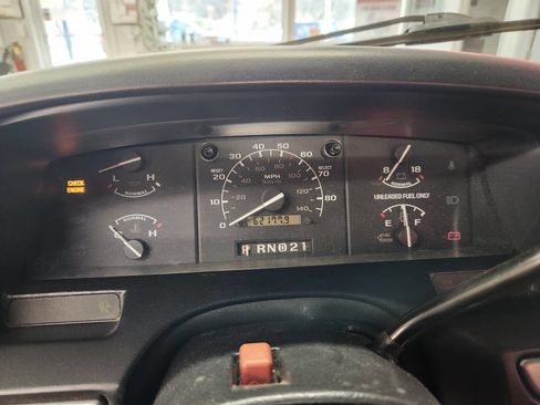 Used 1995 Ford F150 XLT image 15