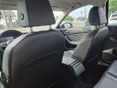 Used 2024 Volkswagen Jetta SE FWD image 22