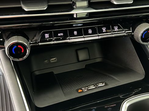 New 2026 Chevrolet Traverse Z71 image 21