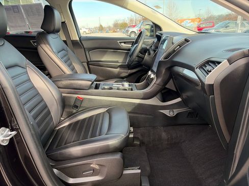 Used 2024 Ford Edge SEL w/ Convenience Package image 17