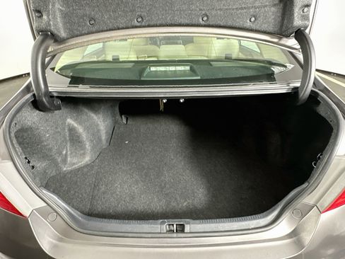 Used 2017 Toyota Camry LE w/ Moonroof Package FWD image 27