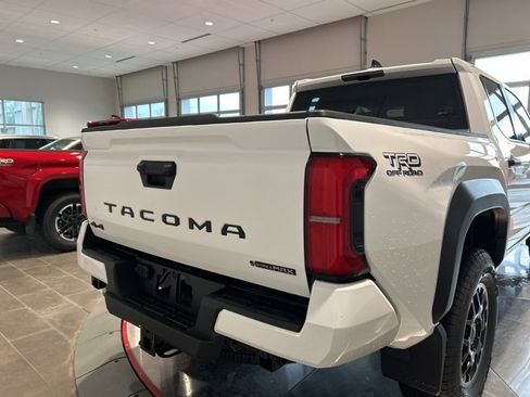 New 2025 Toyota Tacoma TRD Off-Road image 7