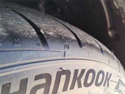 Certified 2025 BMW M5 w/ Carbon Package image 12