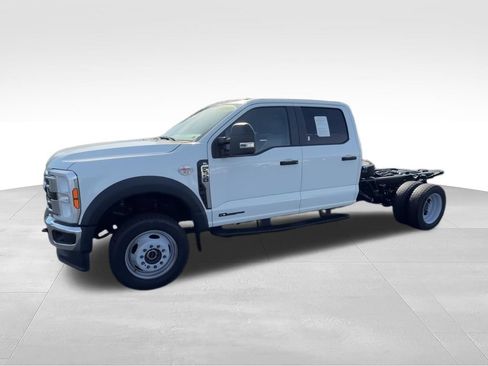 Used 2025 Ford F550 4x4 Crew Cab Super Duty image 5
