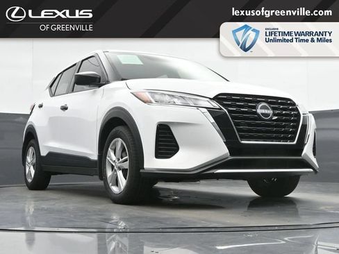 Used 2024 Nissan Kicks S FWD image 30