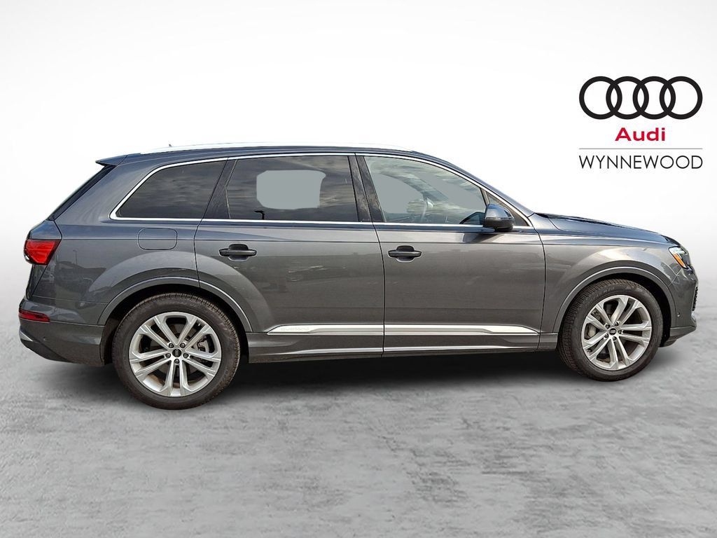 Used 2026 Audi Q7 3.0T Premium Plus w/ Premium Plus Package AWD/4WD image 7