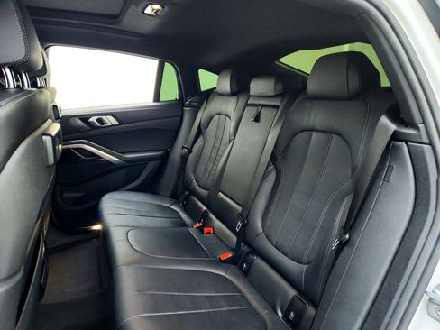 Used 2020 BMW X6 sDrive40i w/ M Sport Package image 22