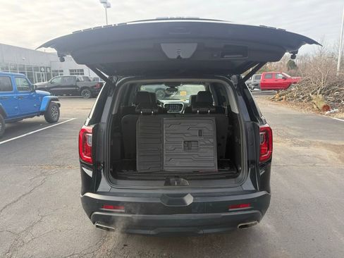 Used 2022 GMC Acadia SLT w/ Elevation Edition AWD/4WD image 9