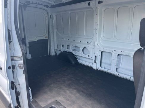 Used 2022 Ford Transit 250 Medium Roof AWD image 13