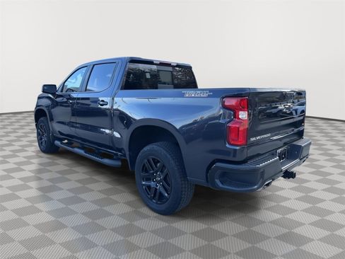 Used 2024 Chevrolet Silverado 1500 LT Trail Boss w/ Convenience Package II image 3