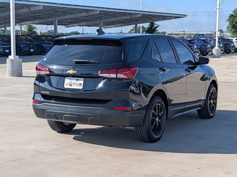 Used 2024 Chevrolet Equinox LS w/ LS Convenience Package FWD image 5