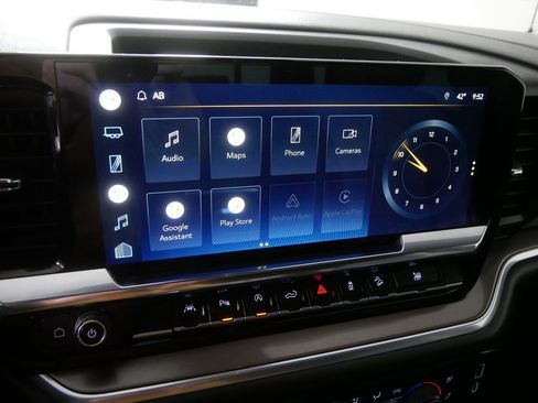 Used 2022 Chevrolet Silverado 1500 High Country w/ Z71 Off-Road Package image 28