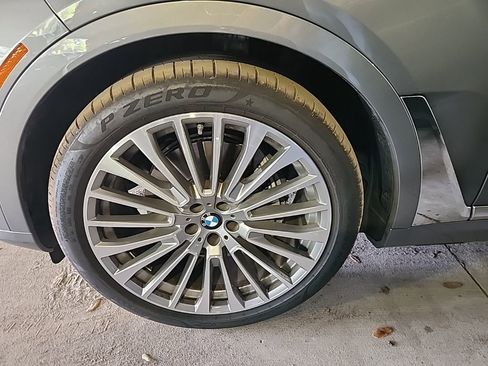 Used 2026 BMW X7 xDrive40i AWD/4WD image 7