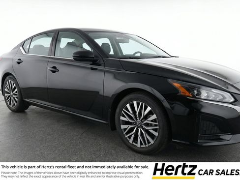 Used 2025 Nissan Altima 2.5 SV FWD image 1