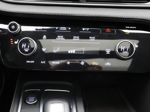Used 2024 INFINITI QX60 Luxe AWD/4WD image 24