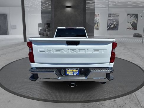 Used 2021 Chevrolet Silverado 3500 LT AWD/4WD image 6