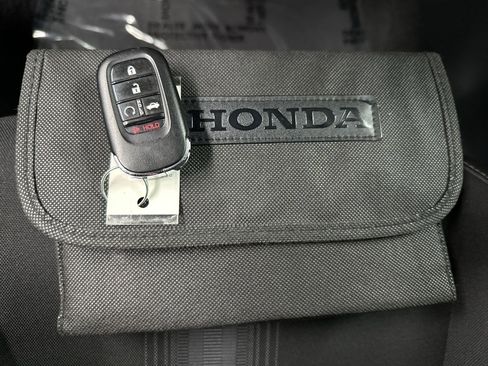 Used 2025 Honda Civic Sport image 35
