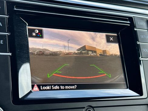 Used 2019 Volkswagen Beetle 2.0T S image 19