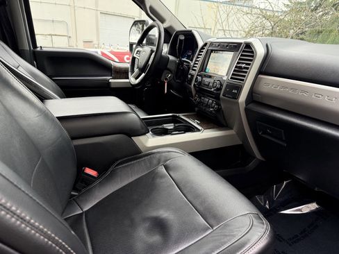 Used 2017 Ford F350 Lariat w/ Lariat Value Package AWD/4WD image 17