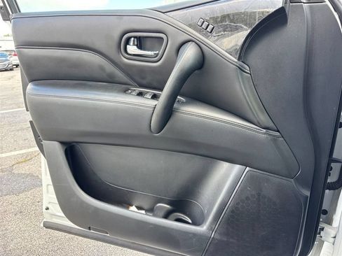 Used 2024 INFINITI QX80 Luxe AWD/4WD image 12
