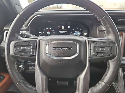 Used 2023 GMC Yukon Denali Ultimate image 25