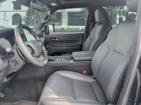 Certified 2025 Lexus GX 550 AWD/4WD image 11