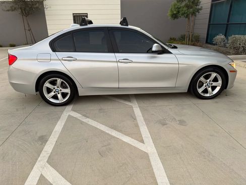 Used 2014 BMW 320i xDrive Sedan AWD/4WD image 6