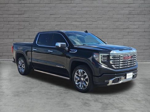 Used 2024 GMC Sierra 1500 Denali w/ Denali Reserve Package AWD/4WD image 7