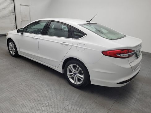 Used 2018 Ford Fusion SE FWD image 3