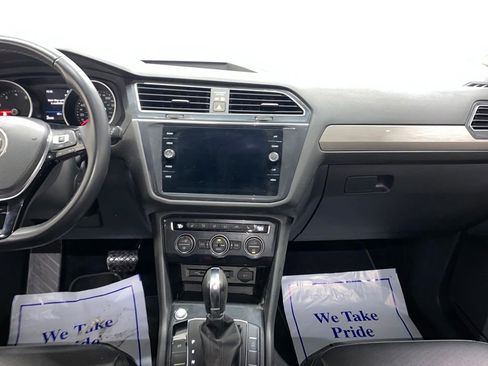 Used 2019 Volkswagen Tiguan SE image 18