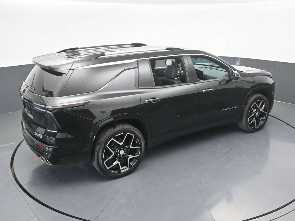 Used 2025 Chevrolet Traverse High Country FWD image 72