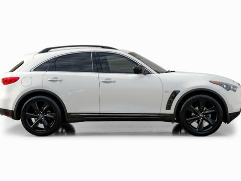 Used 2015 INFINITI QX70 2WD w/ Premium Package image 7