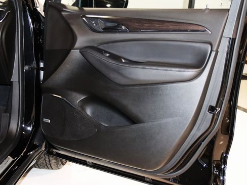 Used 2023 Buick Enclave Avenir w/ Avenir Technology Package image 57