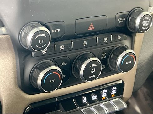 Used 2022 RAM 1500 Laramie image 19
