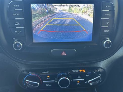 Used 2020 Kia Soul S image 15