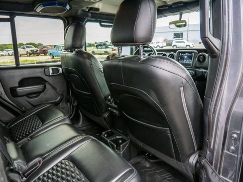 Used 2022 Jeep Gladiator Sport AWD/4WD image 23
