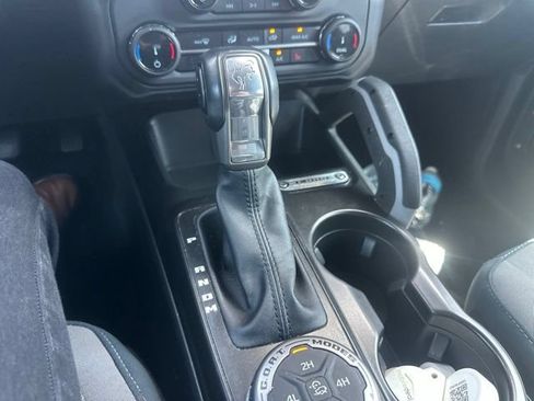 Used 2022 Ford Bronco Outer Banks AWD/4WD image 39